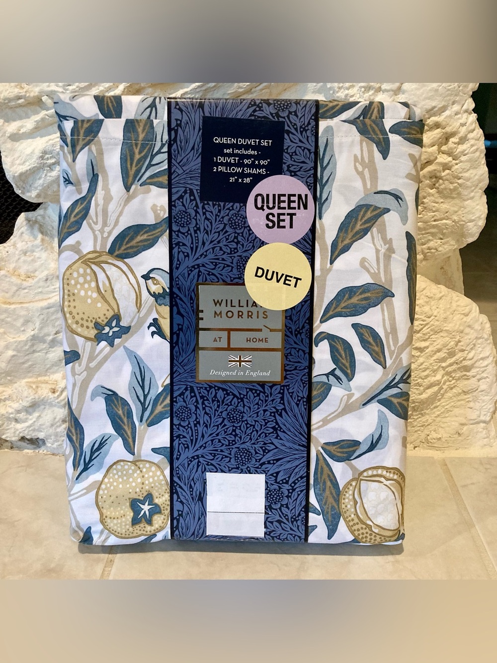 NWT William Morris queen duvet set in “Bird and Pomegranate” in ochre color